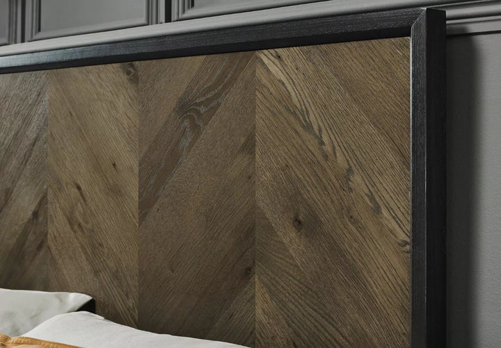 Bentley Sienna Fumed Oak and Peppercorn Bed Frame
