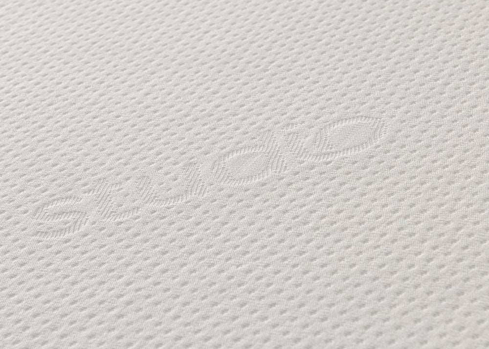 Silentnight Studio Gel Hybrid Mattress