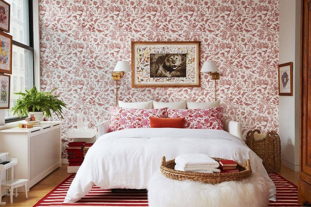 Captivating Elegance: Crafting a Luxurious Feminine Bedroom